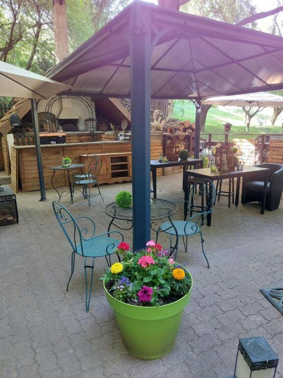 Hotel & Restaurant Le Chalvet Embrun Εξωτερικό φωτογραφία