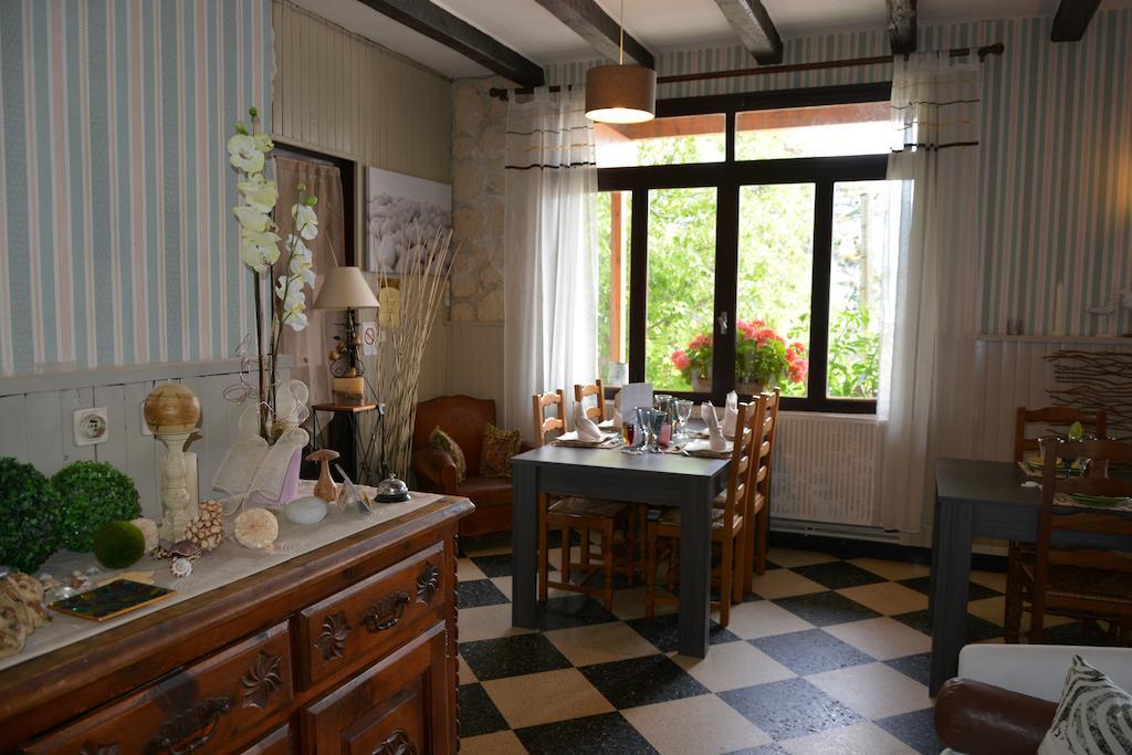 Hotel & Restaurant Le Chalvet Embrun Εξωτερικό φωτογραφία
