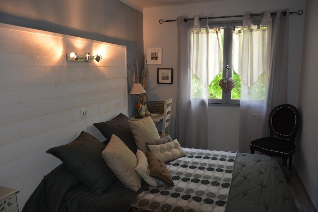Hotel & Restaurant Le Chalvet Embrun Δωμάτιο φωτογραφία