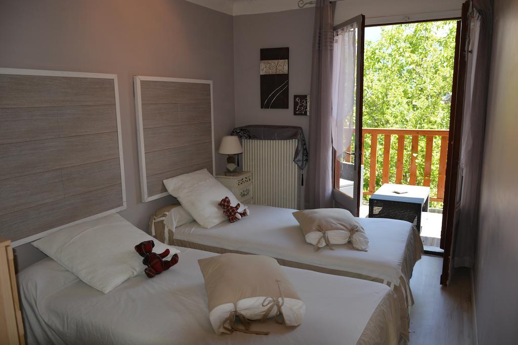 Hotel & Restaurant Le Chalvet Embrun Δωμάτιο φωτογραφία