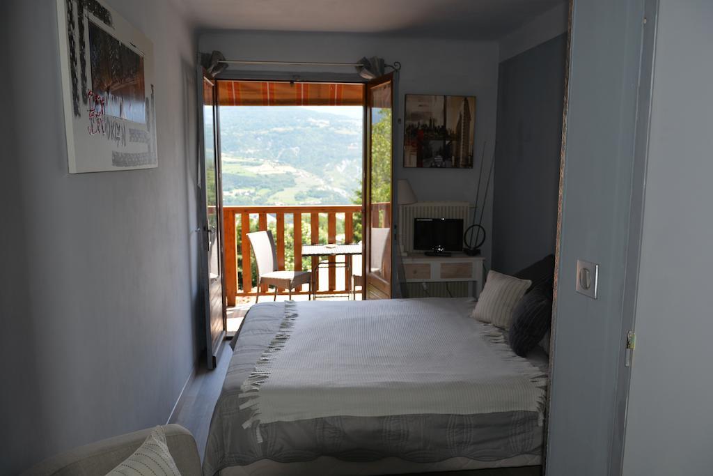 Hotel & Restaurant Le Chalvet Embrun Δωμάτιο φωτογραφία