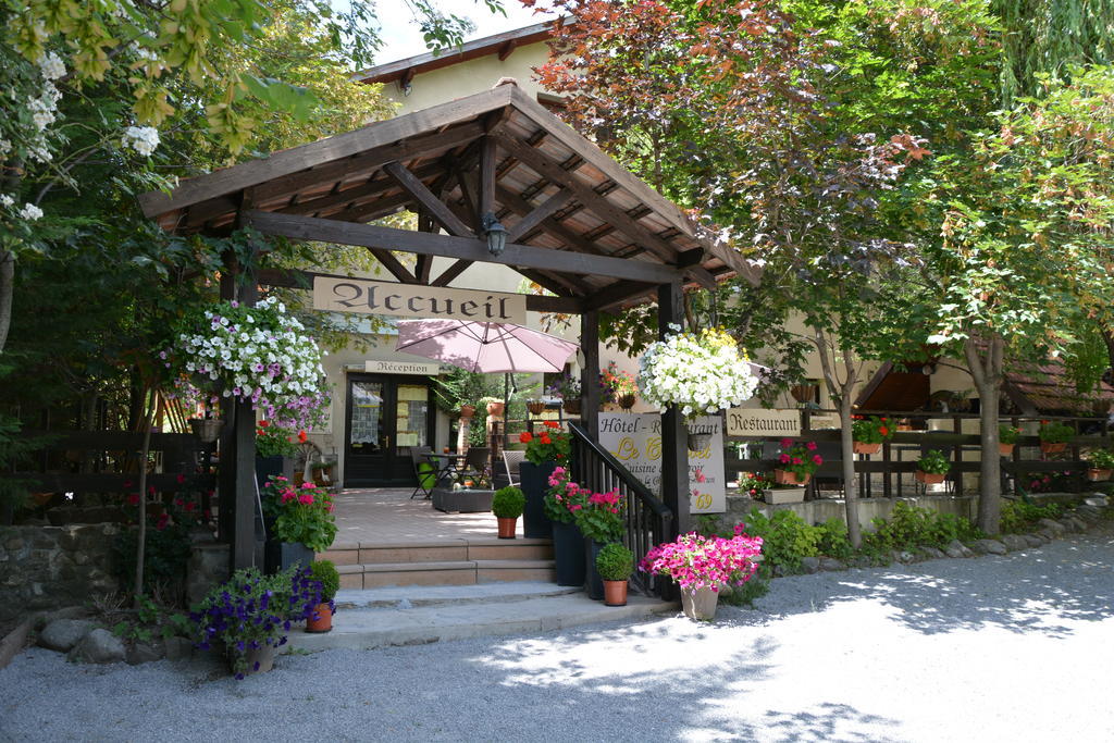 Hotel & Restaurant Le Chalvet Embrun Εξωτερικό φωτογραφία